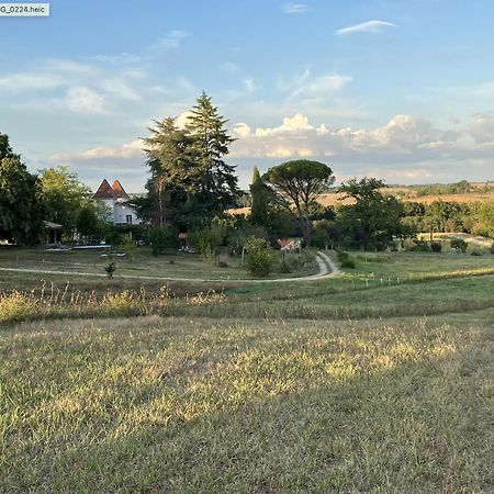 Domaine Des Peyries - Chambres Et Table D'Hotes Saint-Barthelemy-d'Agenais Εξωτερικό φωτογραφία