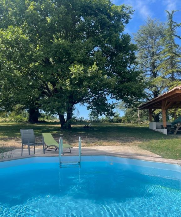 Domaine Des Peyries - Chambres Et Table D'Hotes Saint-Barthelemy-d'Agenais Εξωτερικό φωτογραφία