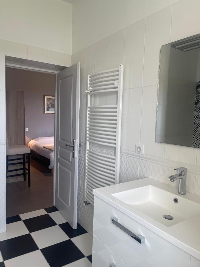 Domaine Des Peyries - Chambres Et Table D'Hotes Saint-Barthelemy-d'Agenais Εξωτερικό φωτογραφία