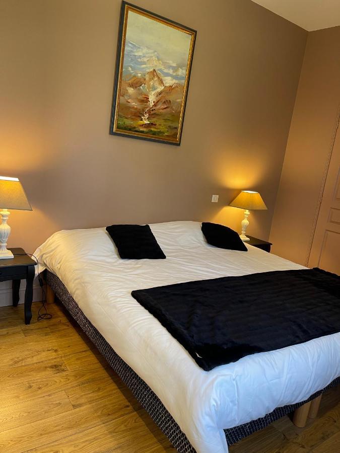 Domaine Des Peyries - Chambres Et Table D'Hotes Saint-Barthelemy-d'Agenais Εξωτερικό φωτογραφία