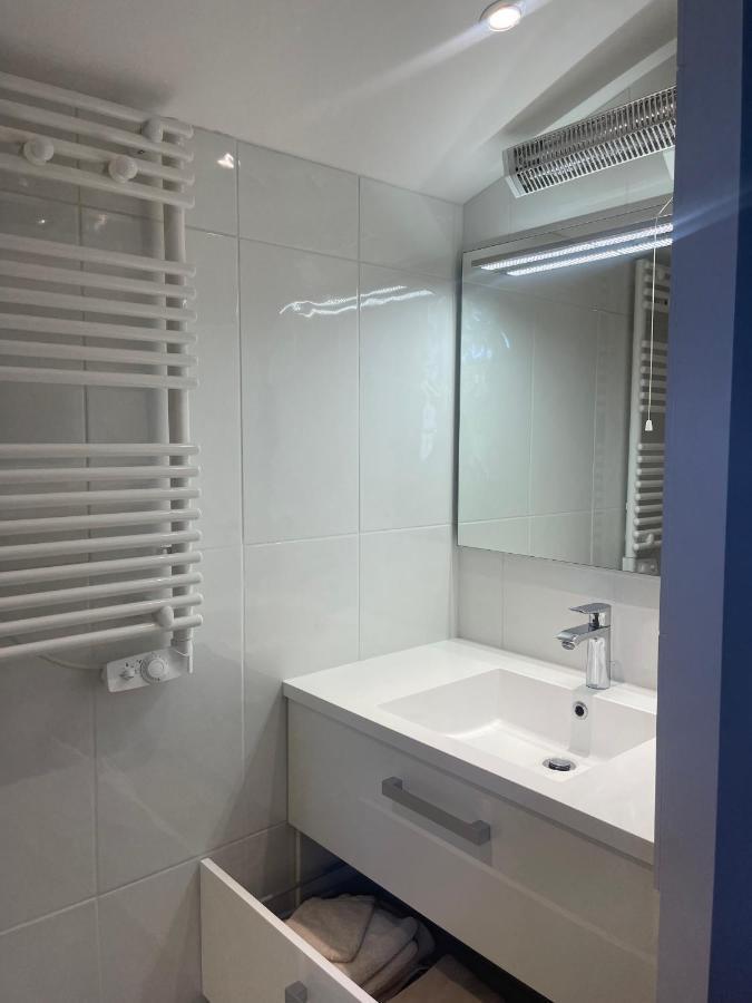 Domaine Des Peyries - Chambres Et Table D'Hotes Saint-Barthelemy-d'Agenais Εξωτερικό φωτογραφία