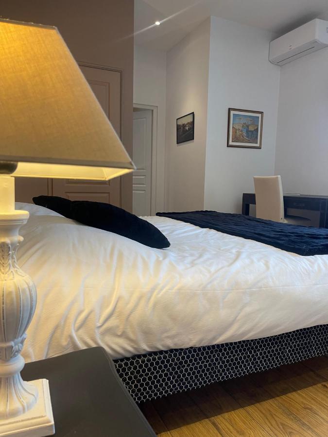 Domaine Des Peyries - Chambres Et Table D'Hotes Saint-Barthelemy-d'Agenais Εξωτερικό φωτογραφία