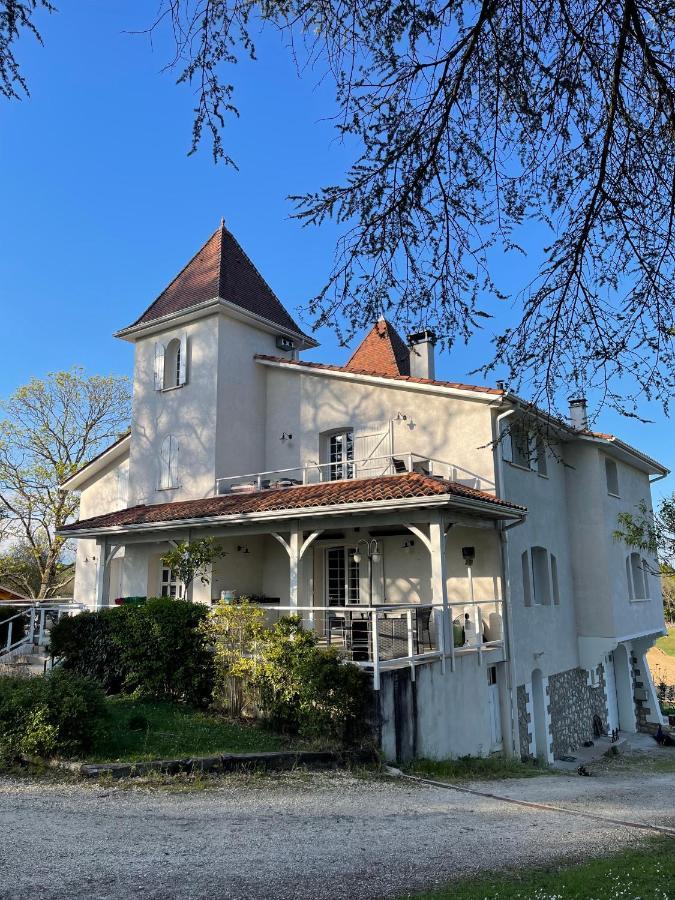 Domaine Des Peyries - Chambres Et Table D'Hotes Saint-Barthelemy-d'Agenais Εξωτερικό φωτογραφία