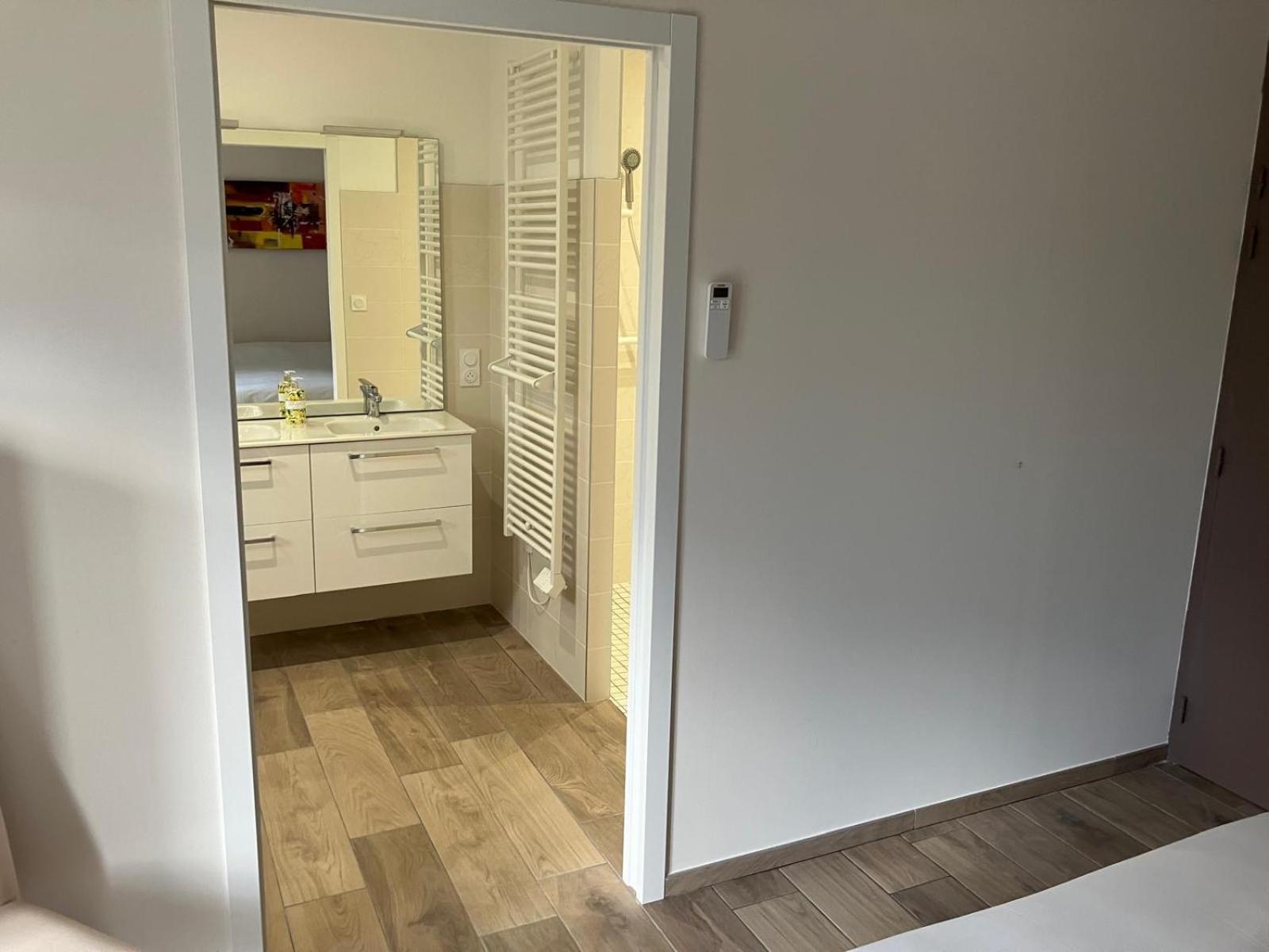 Domaine Des Peyries - Chambres Et Table D'Hotes Saint-Barthelemy-d'Agenais Εξωτερικό φωτογραφία